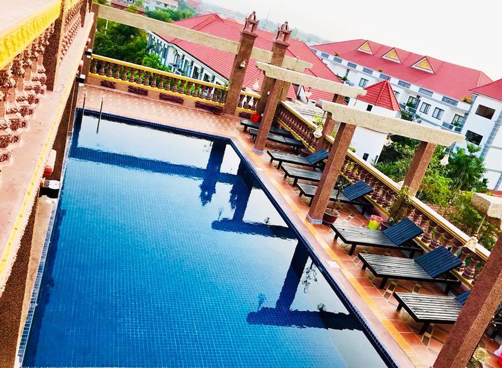 Hello Cambodia Boutique 5/46