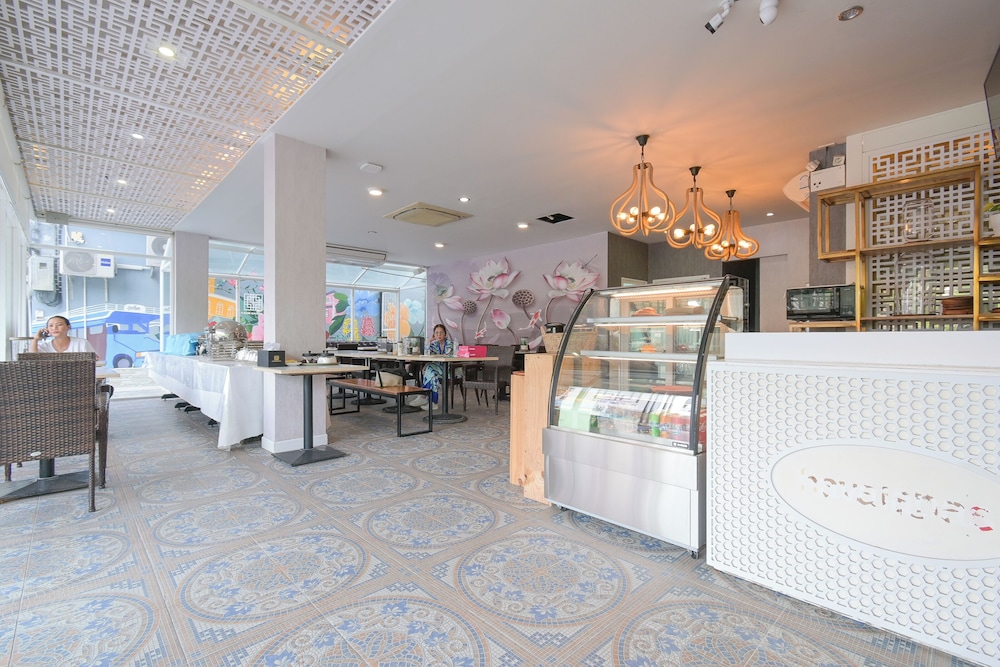 Sino Maison Hotel 6/50