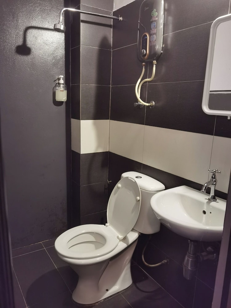 Intime Hotel Kuchai Lama Kuala Lumpur 42/44