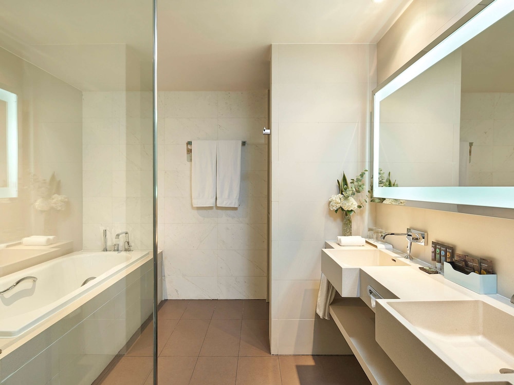 Novotel Saigon Centre 17/67