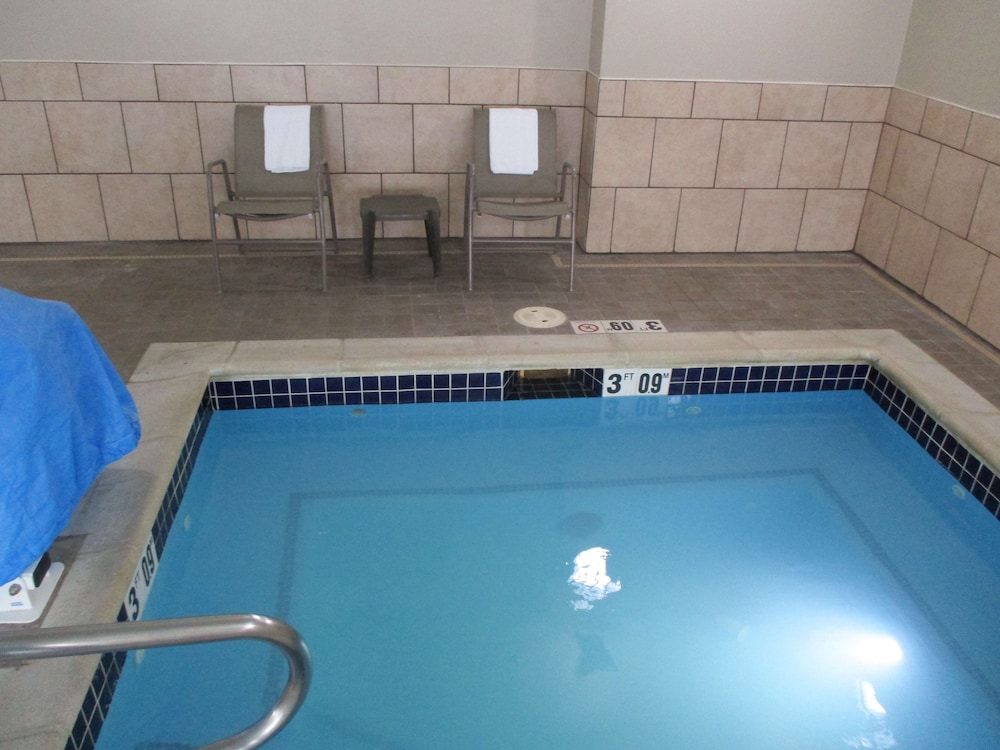 Home2 Suites by Hilton St. Charles St.Louis 18/38