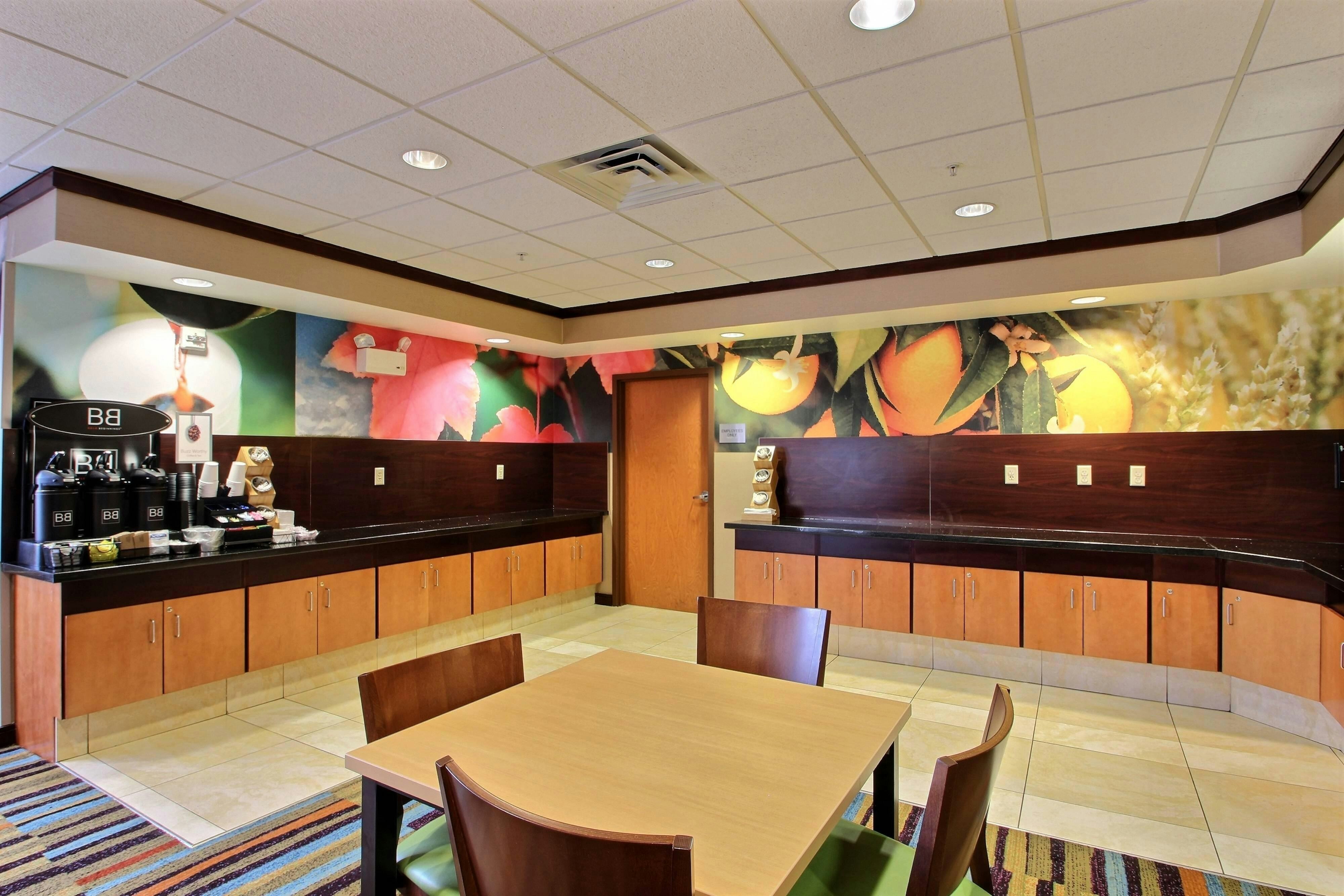 Fairfield Inn And Suites Milwaukee Airport 33/38