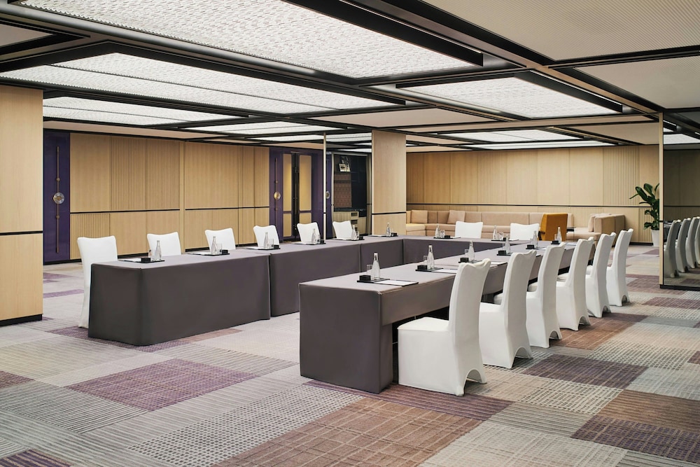 Shanghai Marriott Hotel Hongqiao 59/63