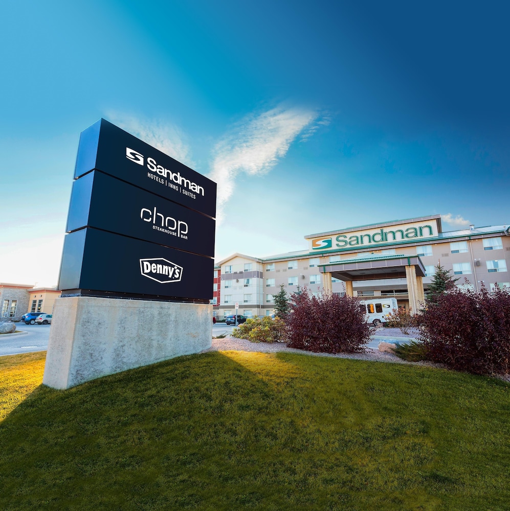 Sandman Hotel & Suites Winnipeg Airport 1/56