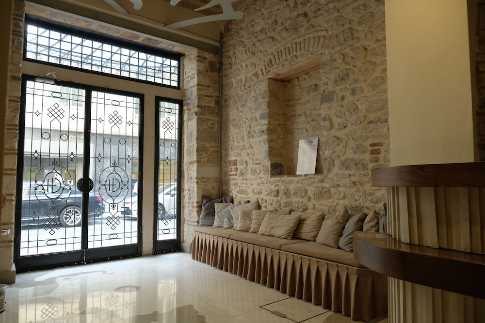 Galatahan Hotel 36/55