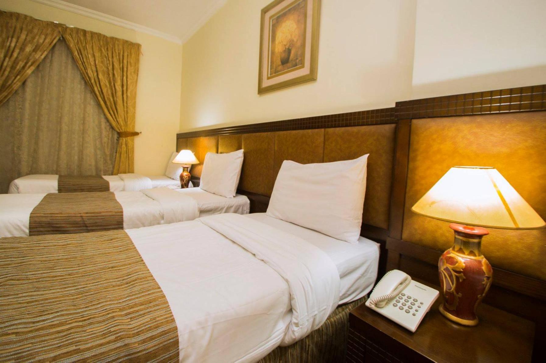 Anwar Al-Zahra Hotel 26/30