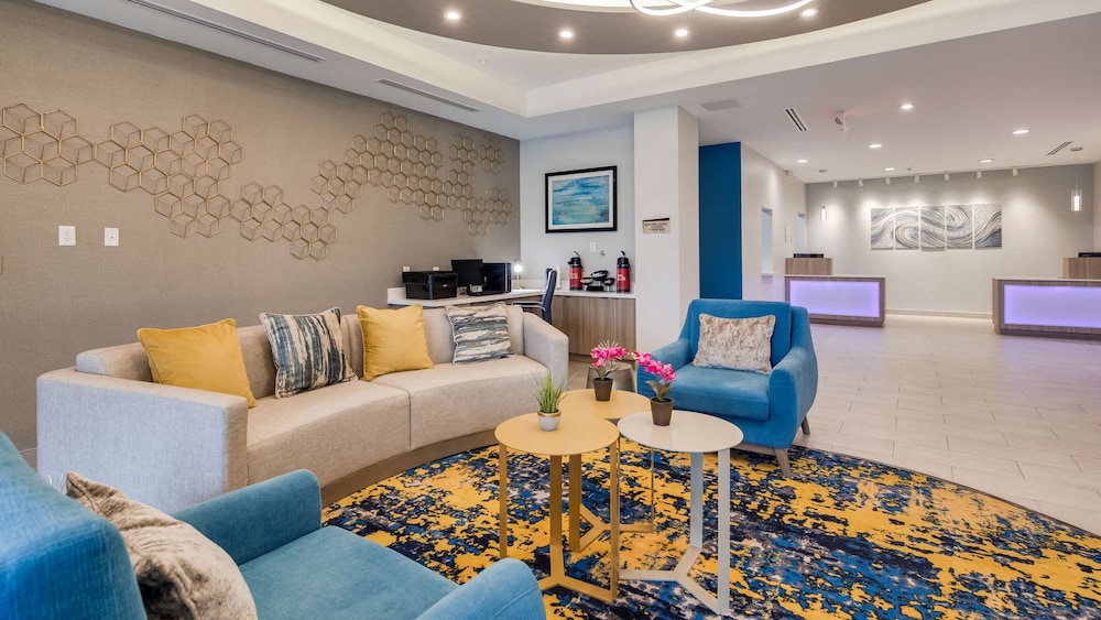 Best Western Plus Mid County 21/31