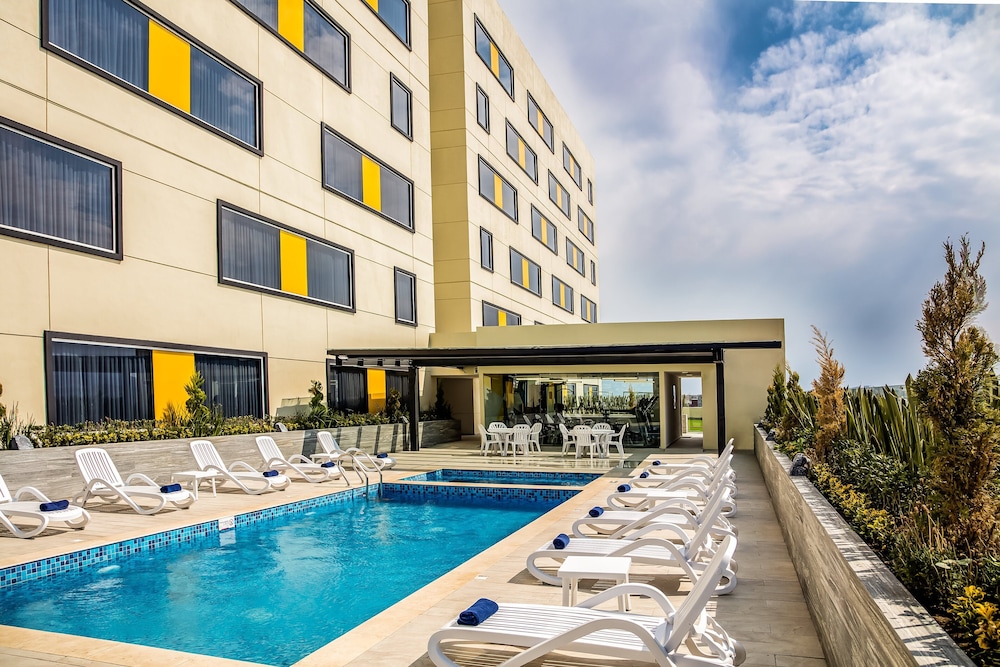 Fiesta Inn Pachuca Gran Patio 3/67