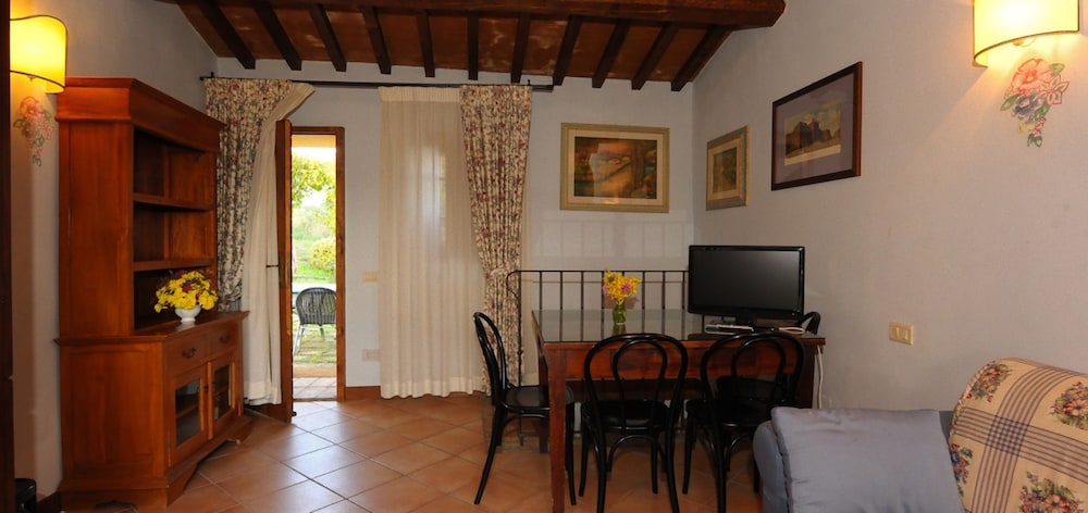 Borgo Mandoleto Hotel 34/50