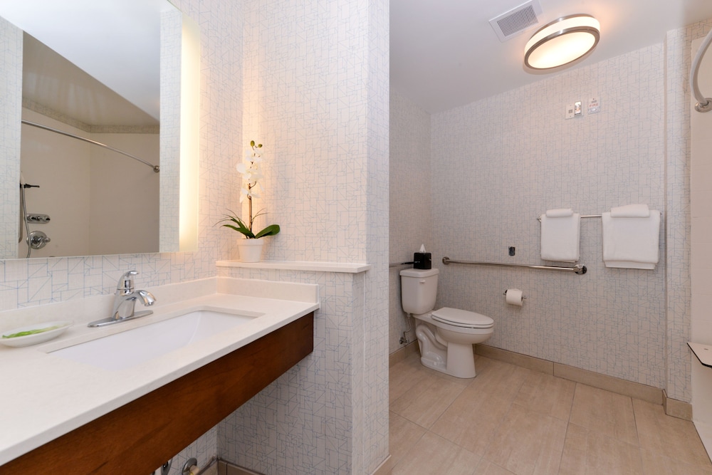 Holiday Inn Express And Suites Salem 18/45