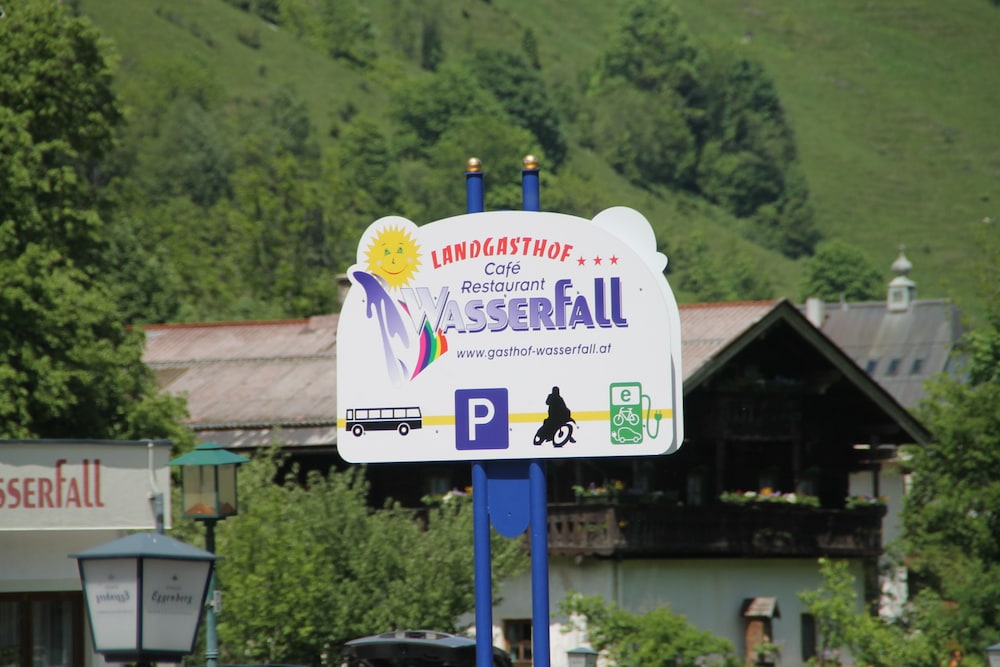 Landgasthof Wasserfall - Fusch An Der Grossglocknerstrasse 45/50