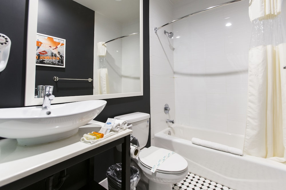 Hollywood Le Bon Hotel 47/50