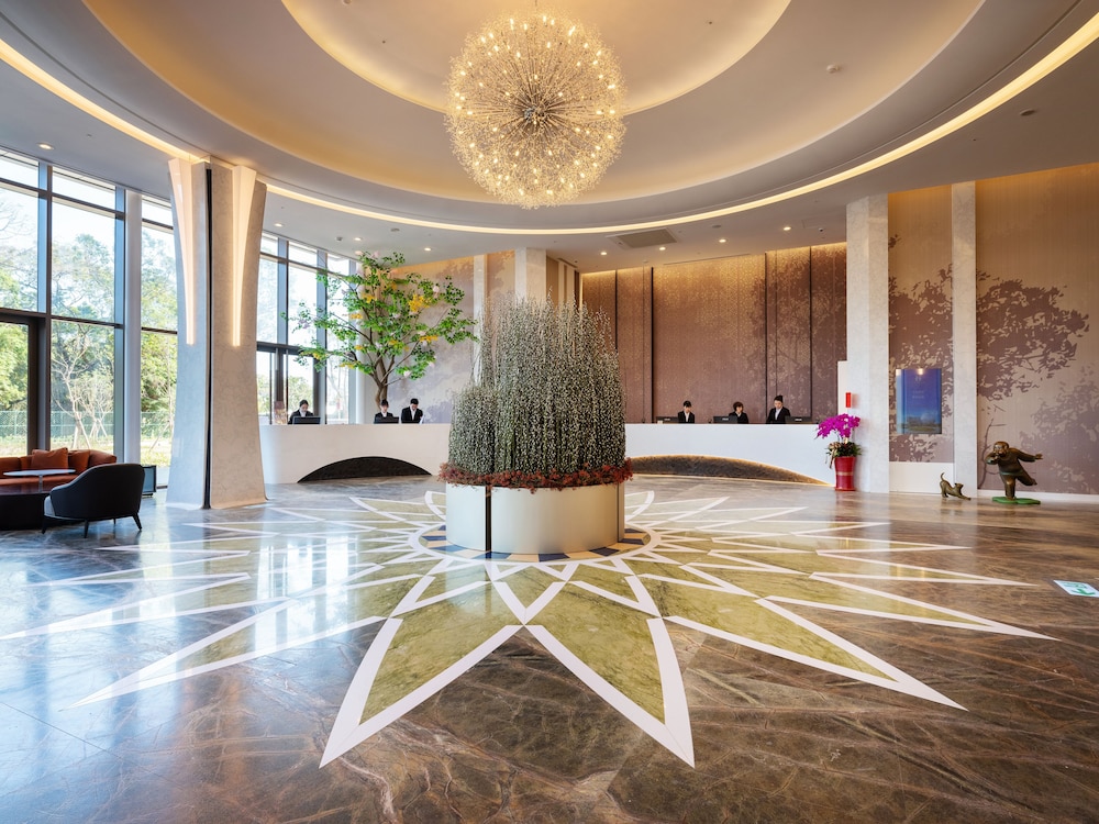 Fame Hall Garden Hotel 9/72