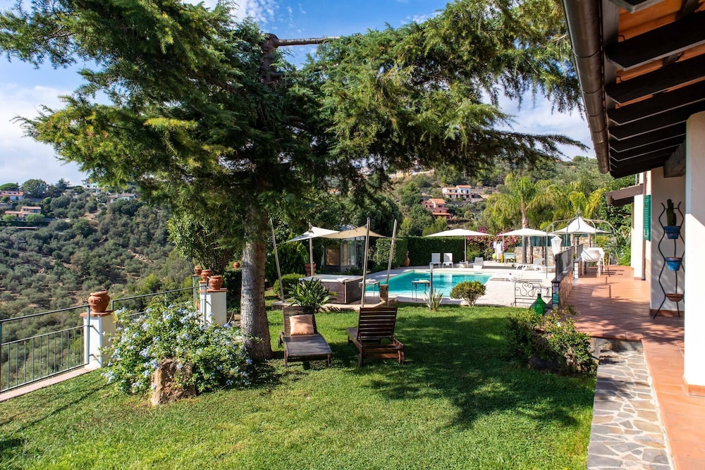 Il Mirto Bed And Breakfast 36/45