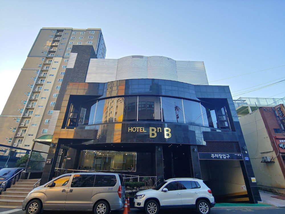 Gallery Hotel Bnb 4/30