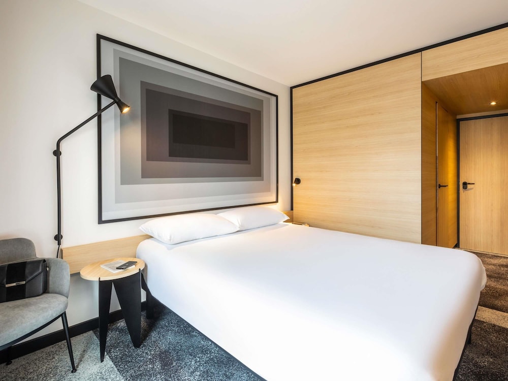 STANDARD, DOUBLE BED