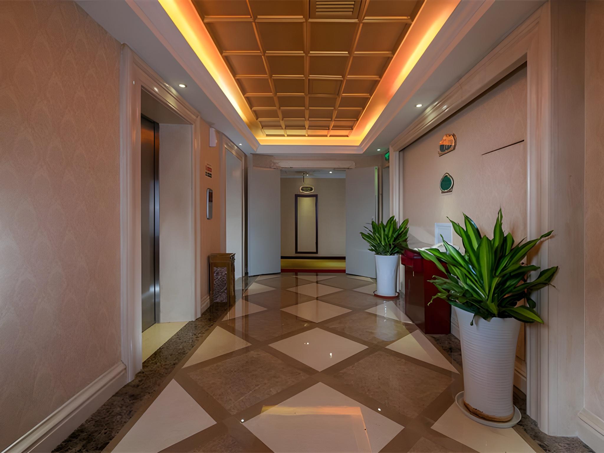Vienna Hotel Shenzhen Fenghuang Road 21/45