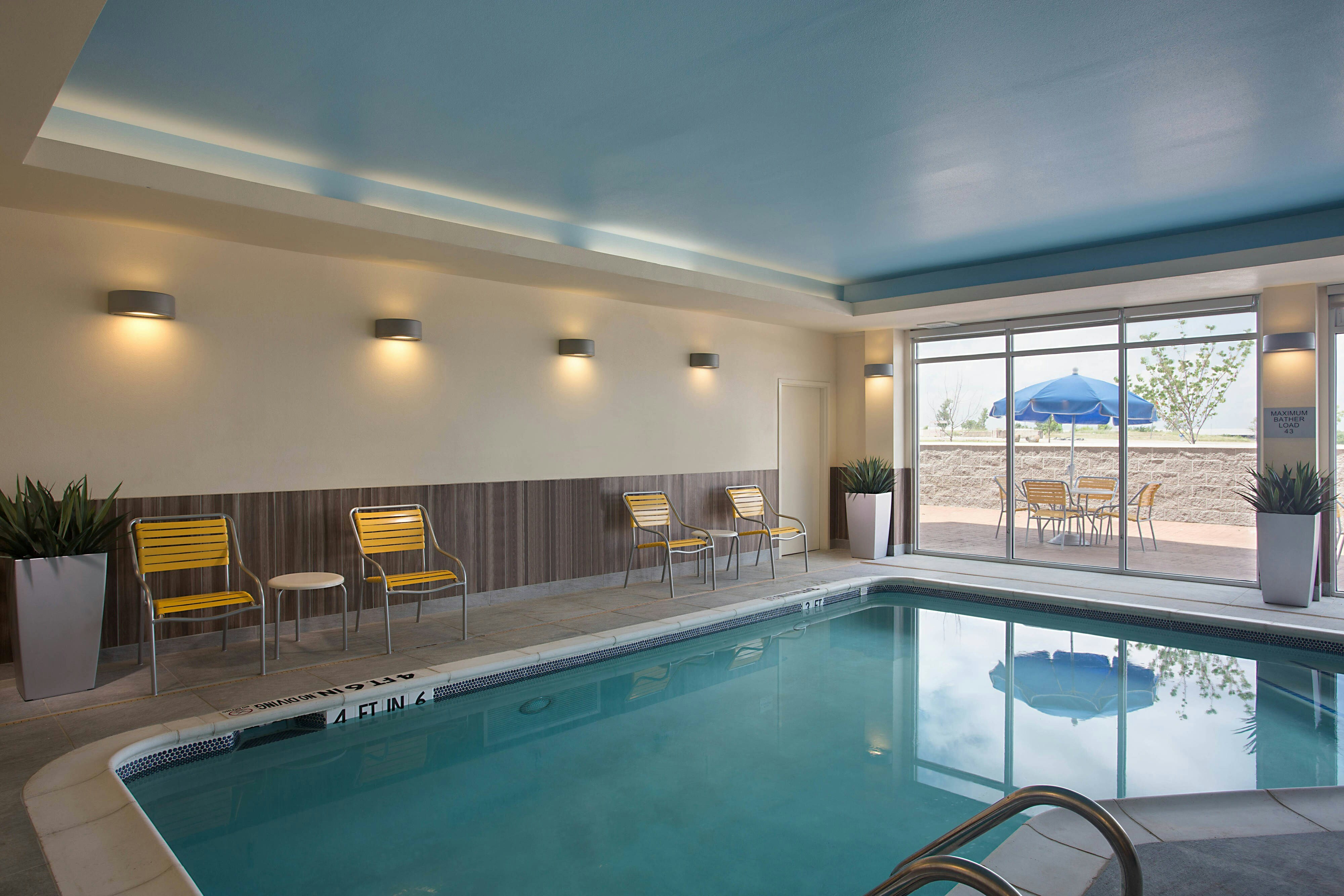 FAIRFIELD INN & SUITES DALLAS WEST/I-30 14/27