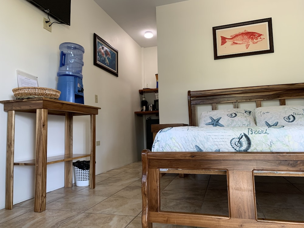 All Seasons Guest House 24/50