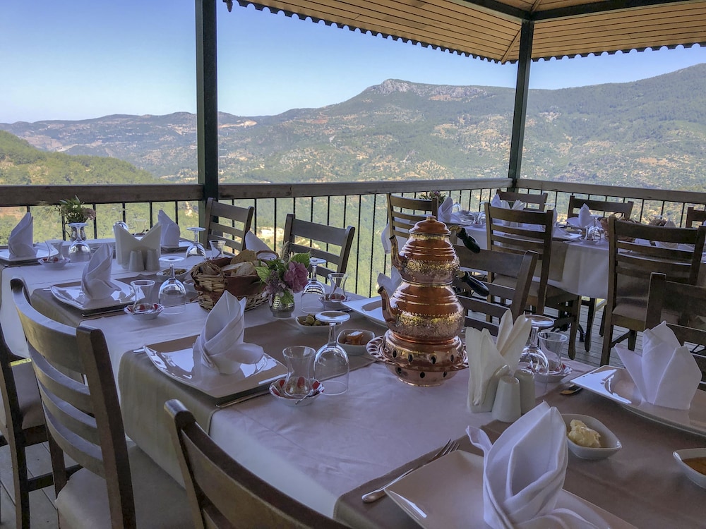 Avena Mountain Boutique Hotel 29/48