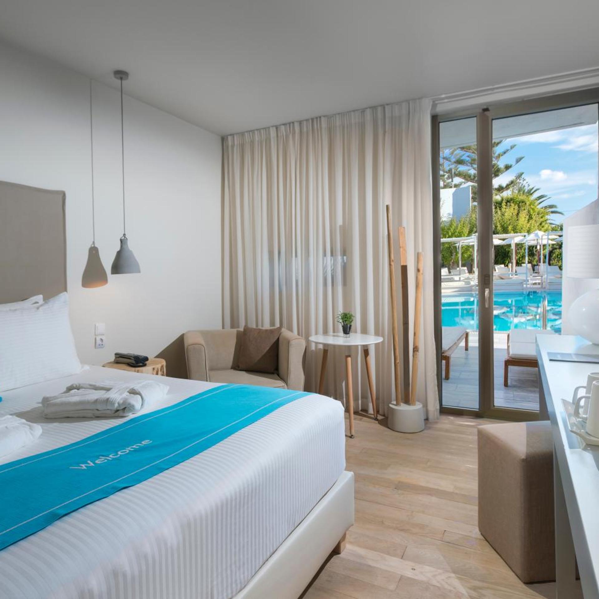 Deluxe, Double Bed, Pool Access