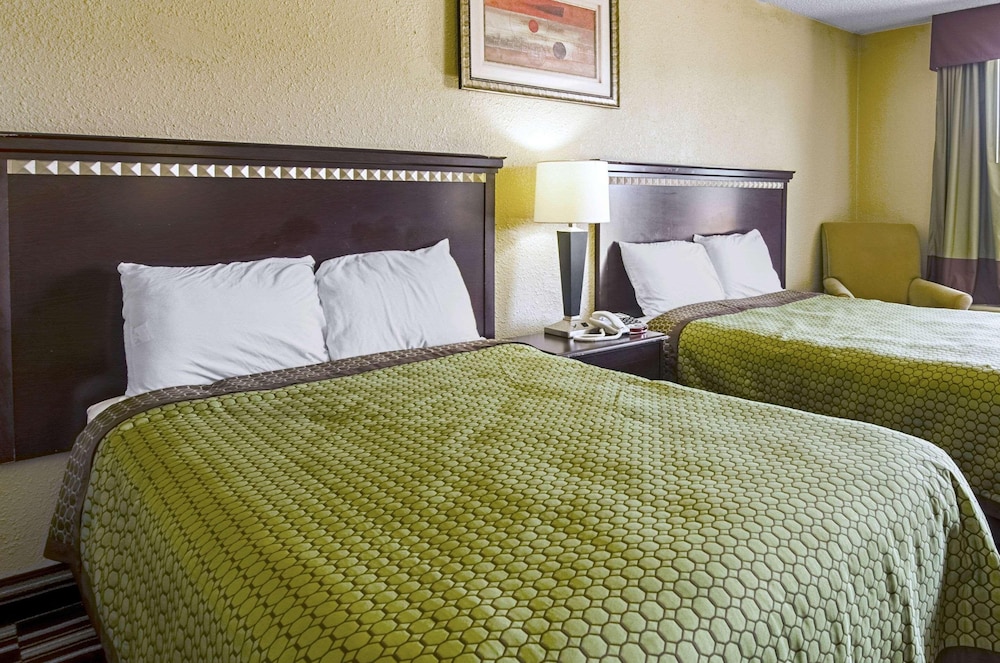 Travel Inn Bristol Near State Street (ex Rodeway Inn) 5/24