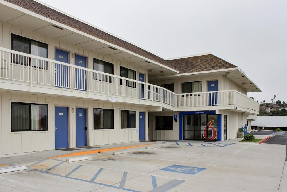 Motel6 Pismo Beach, CA 52/61