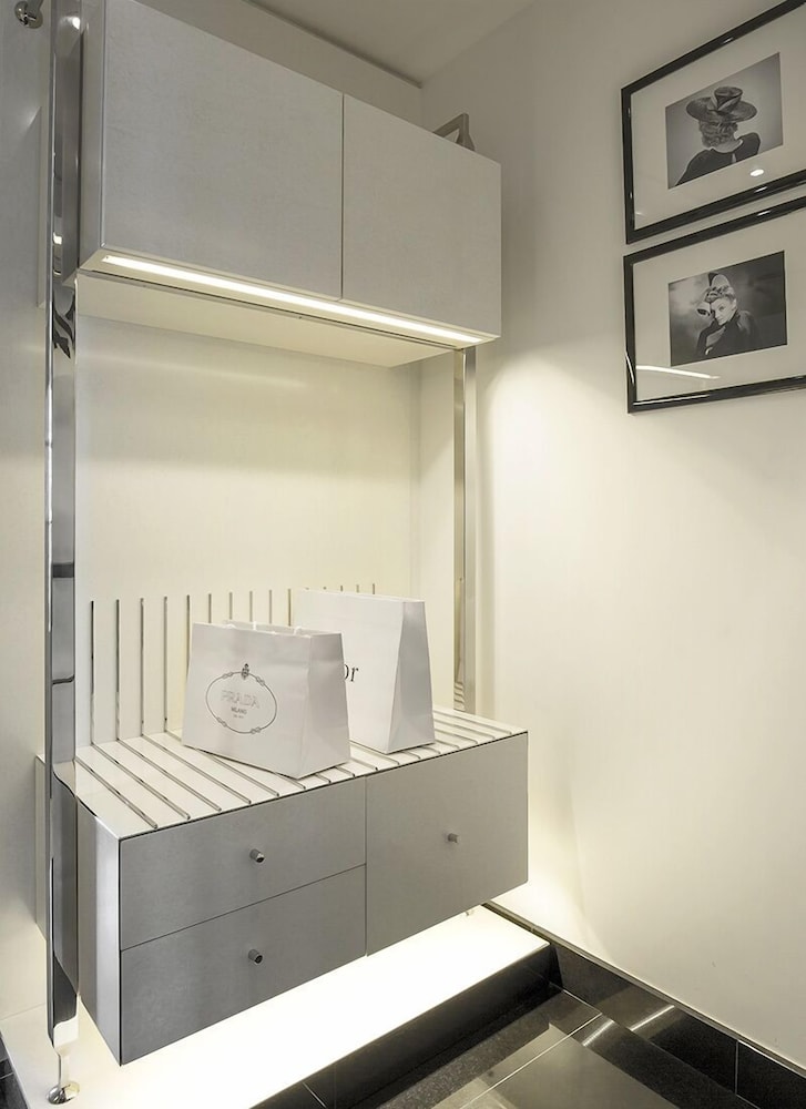 Hotel Montaigne 14/69