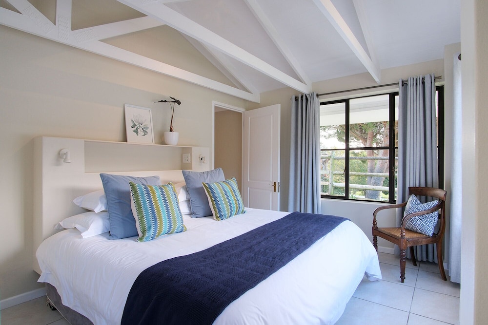 2 BEDROOMS, FAMILY, COTTAGE, MOUNTAIN SIDE, MOUNTAIN VIEW