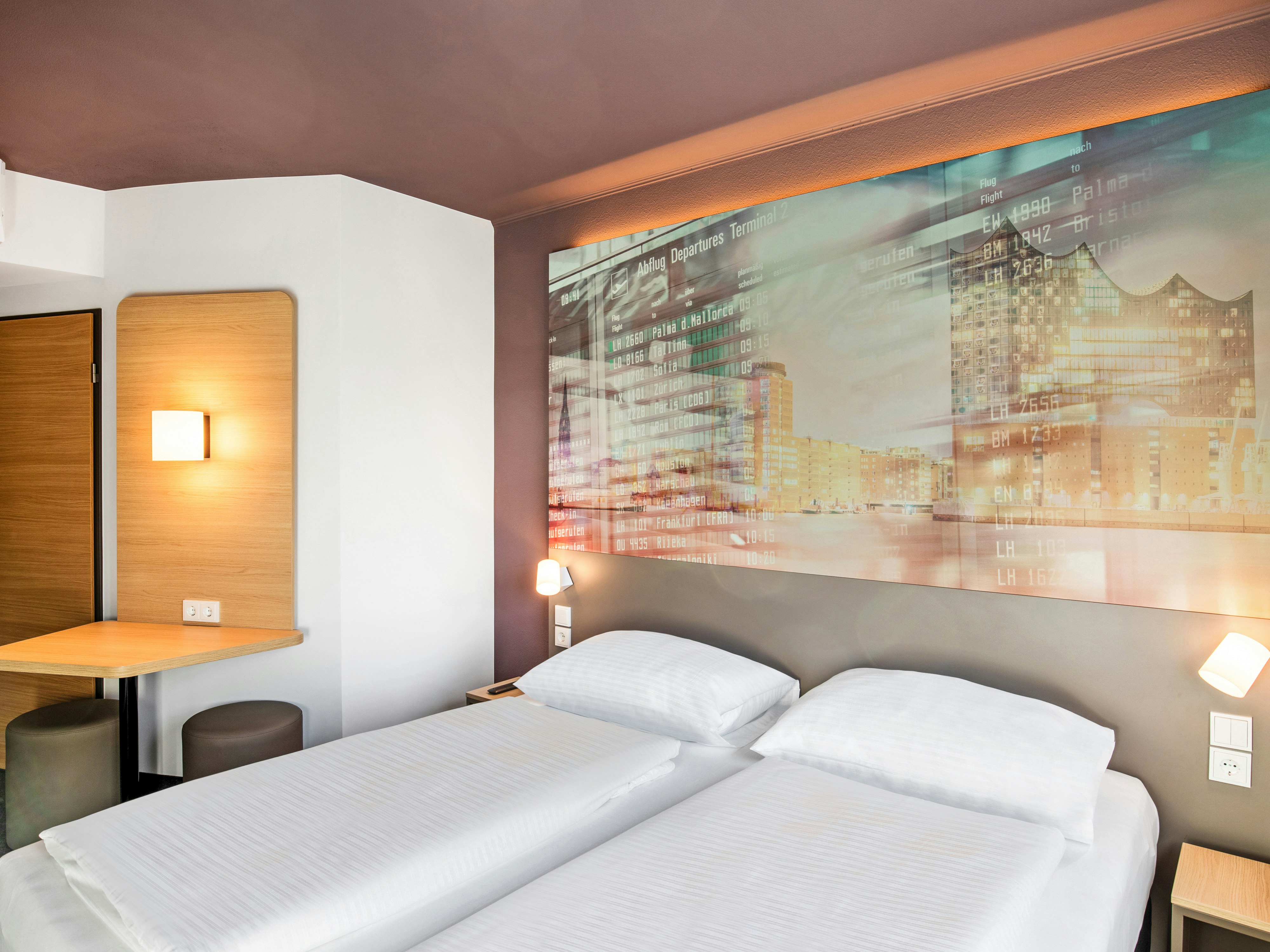 B&B HOTEL Hamburg-Airport 8/12