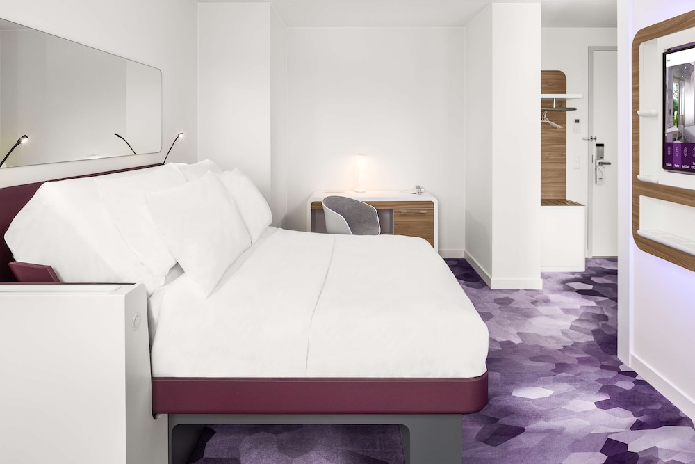 YOTEL Amsterdam, Select by Hilton 22/42