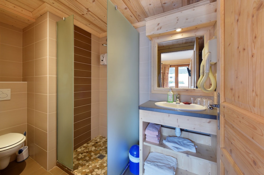 Loc Hotel Alpen Sports 49/50