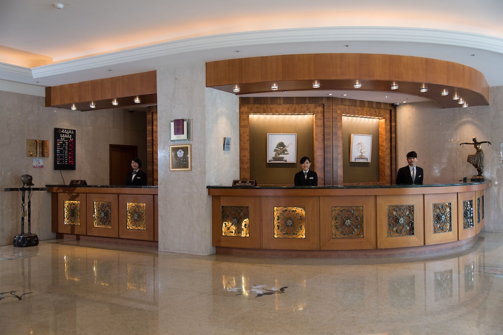 Monarch Plaza Hotel 5/47