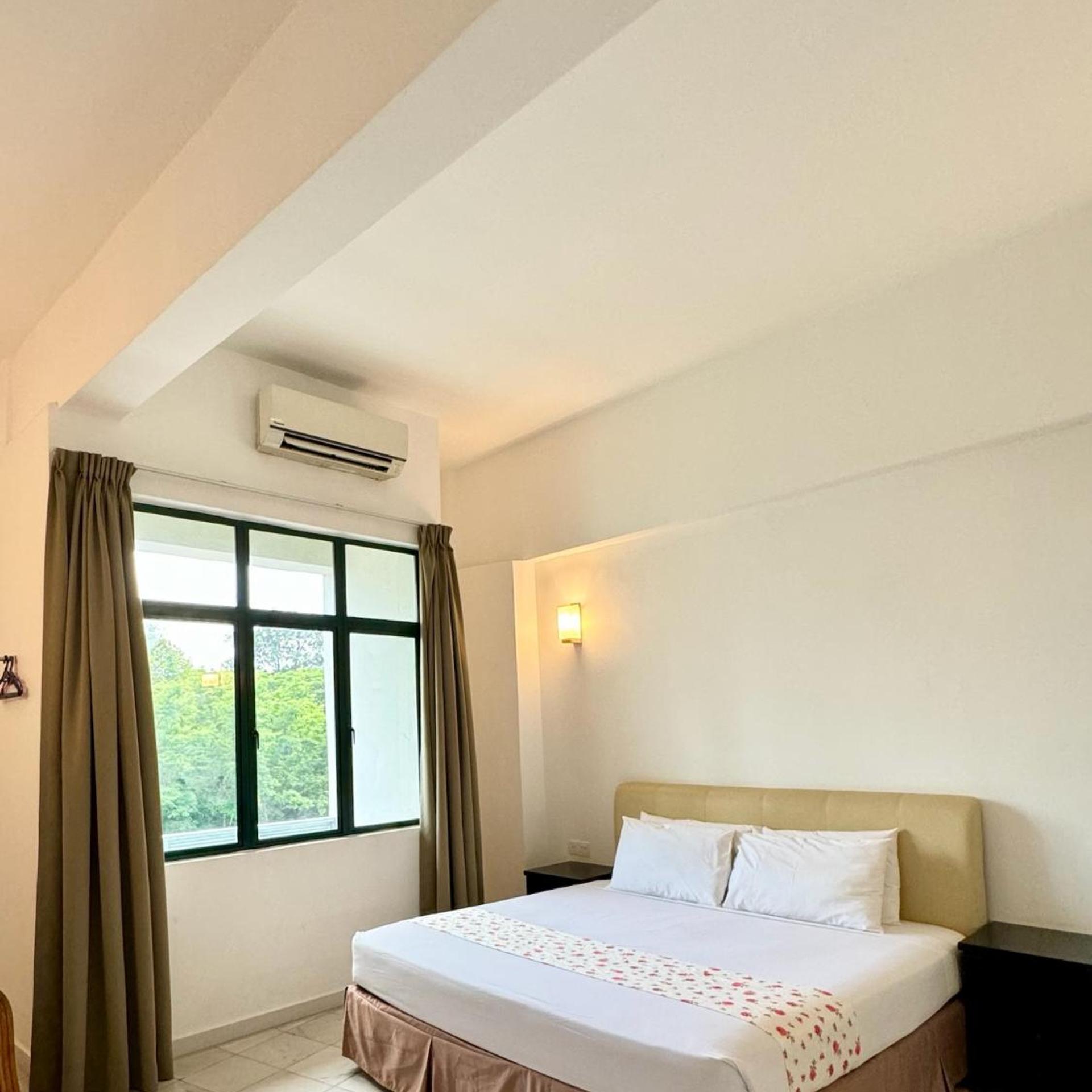 غرفة قياسية بسرير كينج