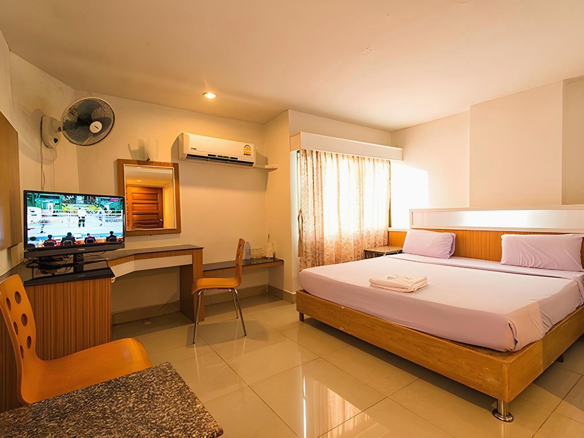 Satit Hotel 19/30