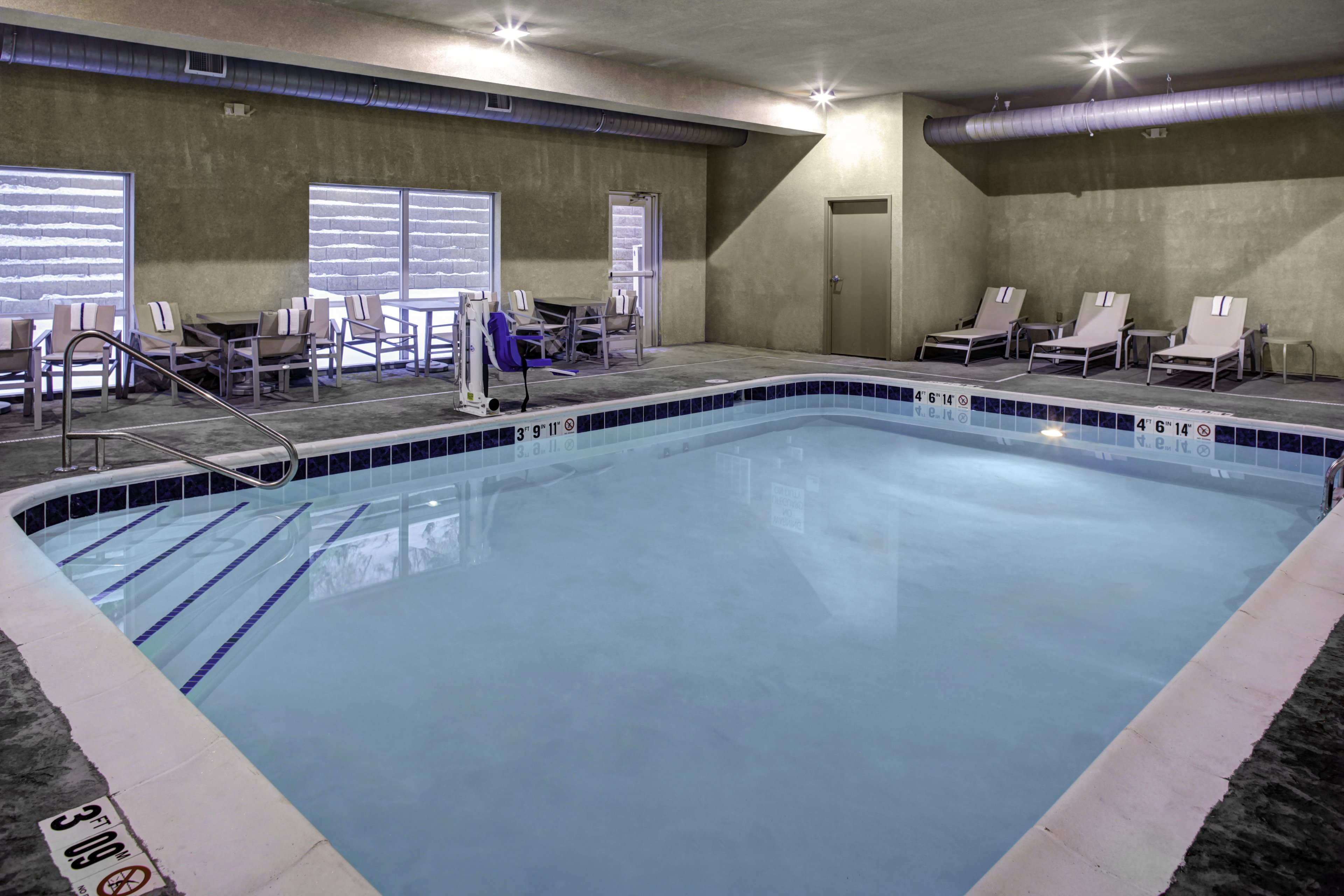 Holiday Inn Express Suites Coldwater 22/50