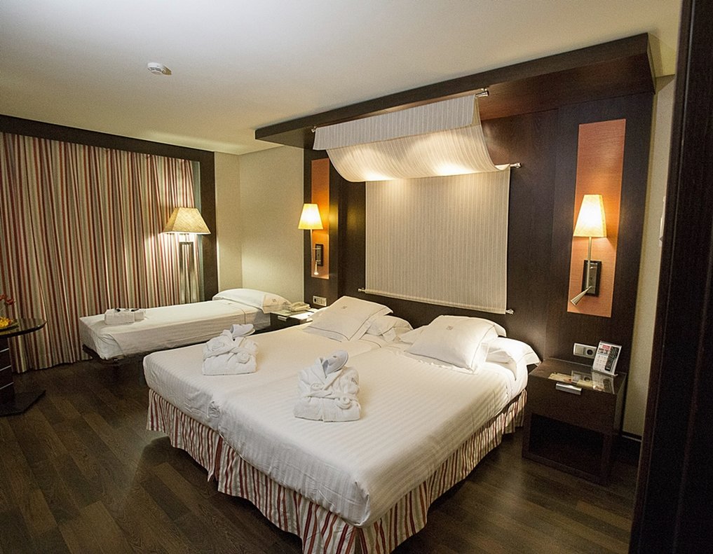 Cordoba Center 24/76