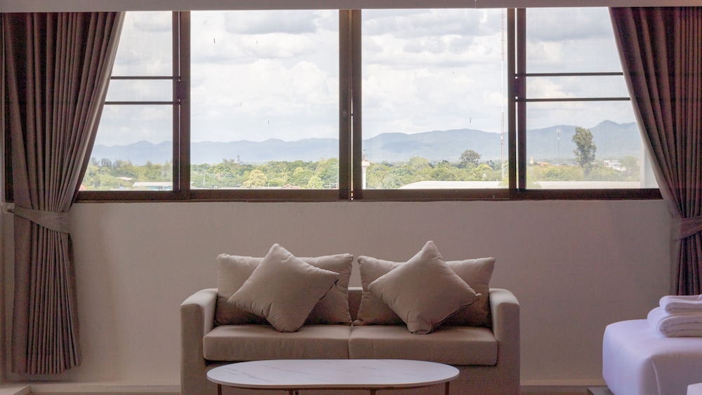 B2 Lampang City Boutique & Budget Hotel 36/41
