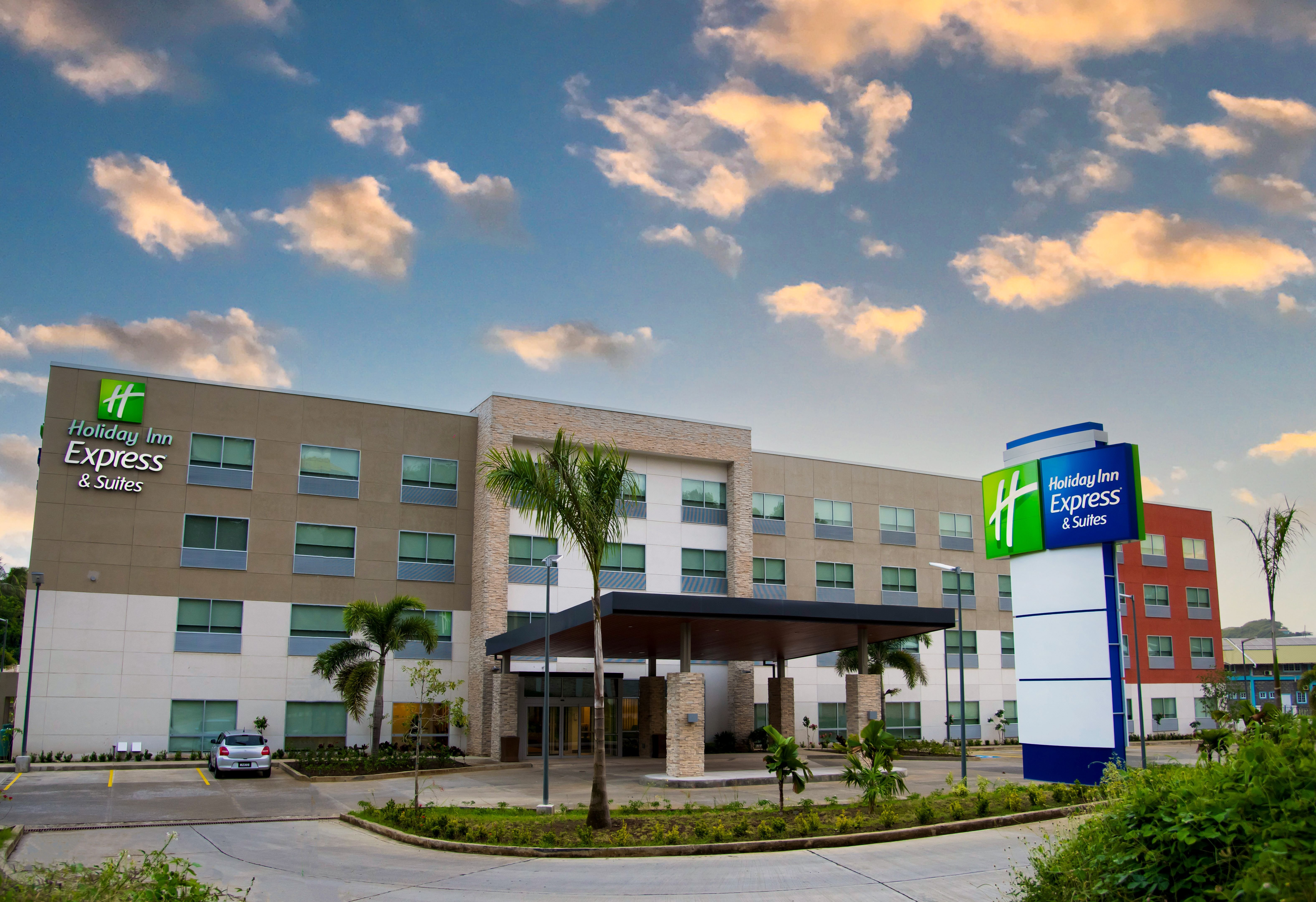 Holiday Inn Express & Suites DIAMOND 5/59