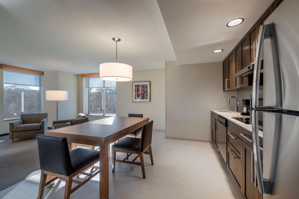 Hyatt Place Marlborough/Apex Center 51/64