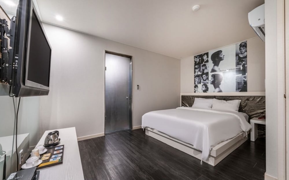 Echae Hotel 16/88