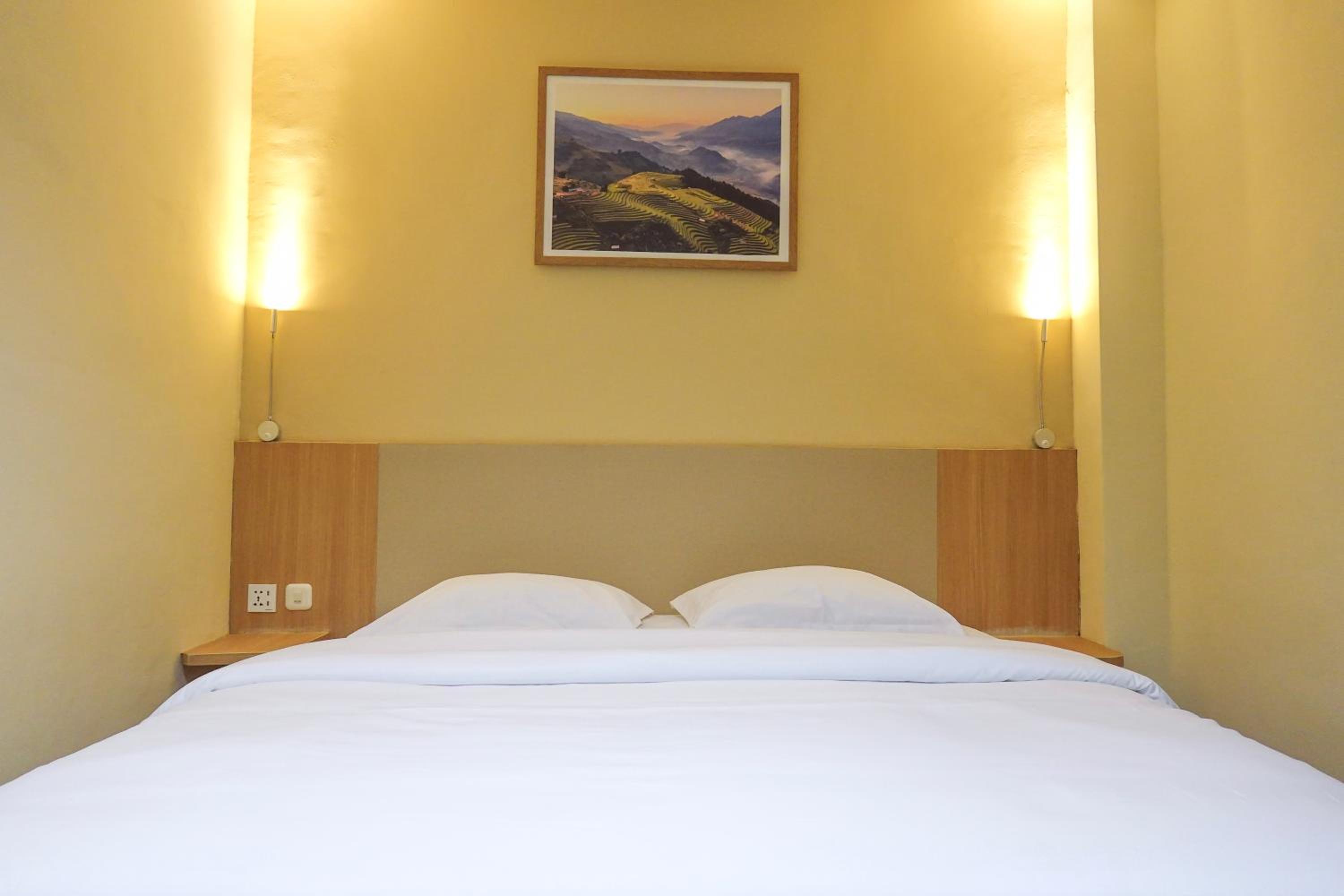 City Hotel Mataram 12/49