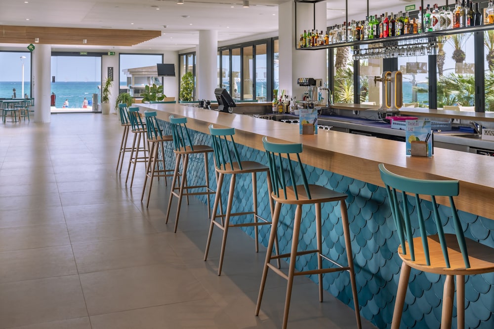 Caprici Beach Hotel & Spa 30/44