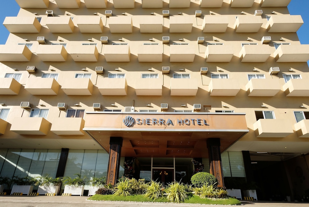 Sierra Hotel 2/46