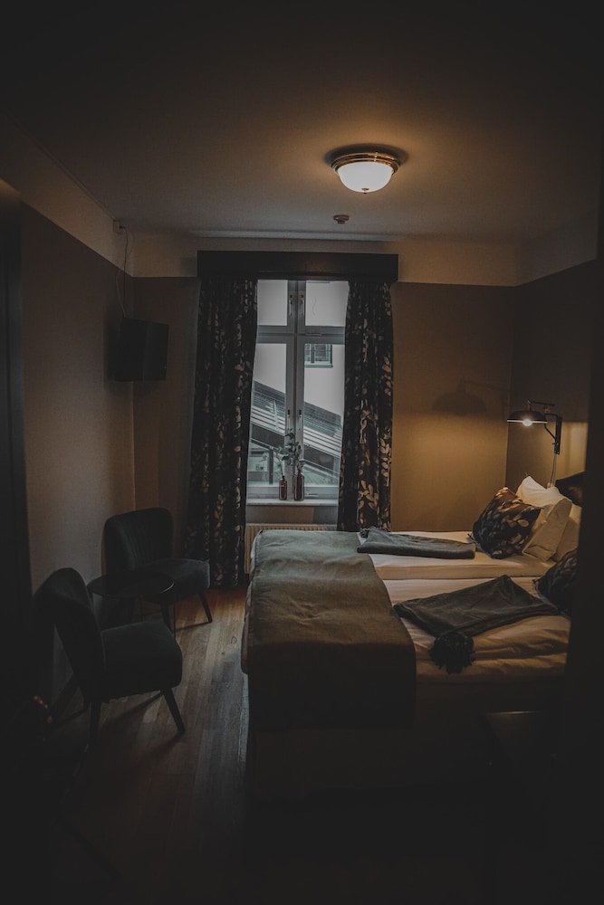 Mojo Hotell 38/50