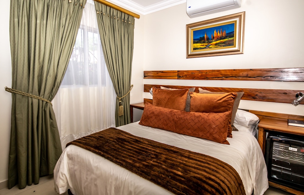 Sunward Park Guesthouse 6/50