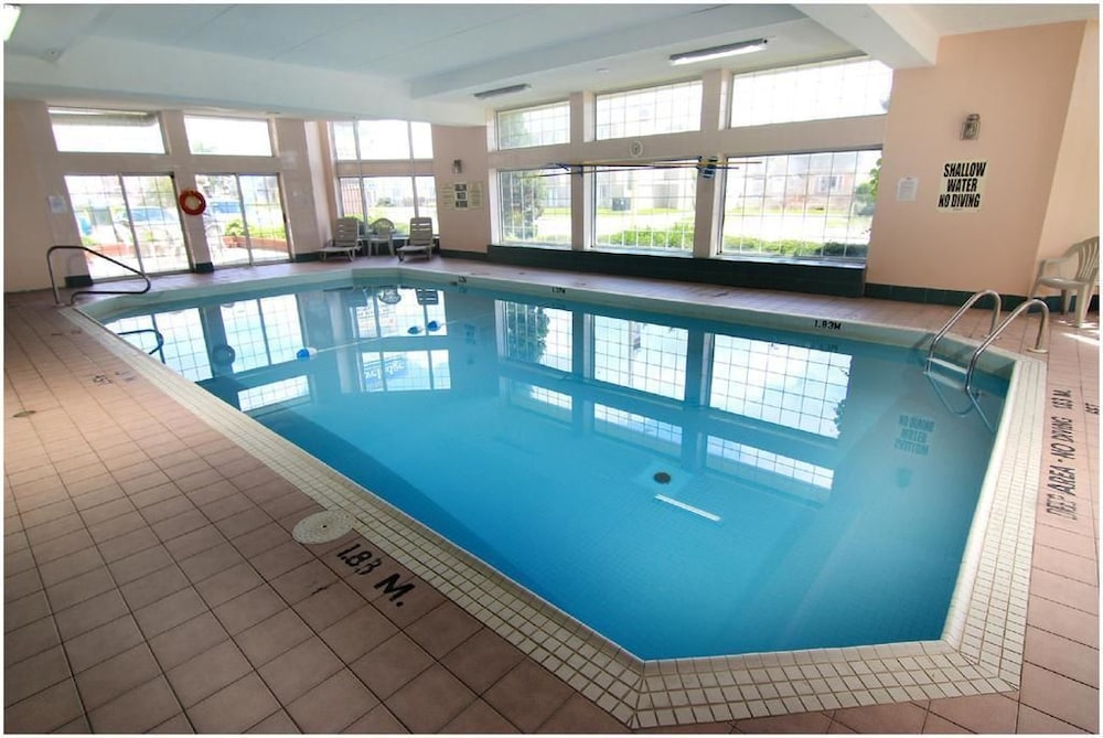 swimming pool spa