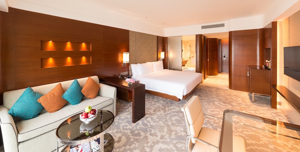 Crowne Plaza Macau 48/77