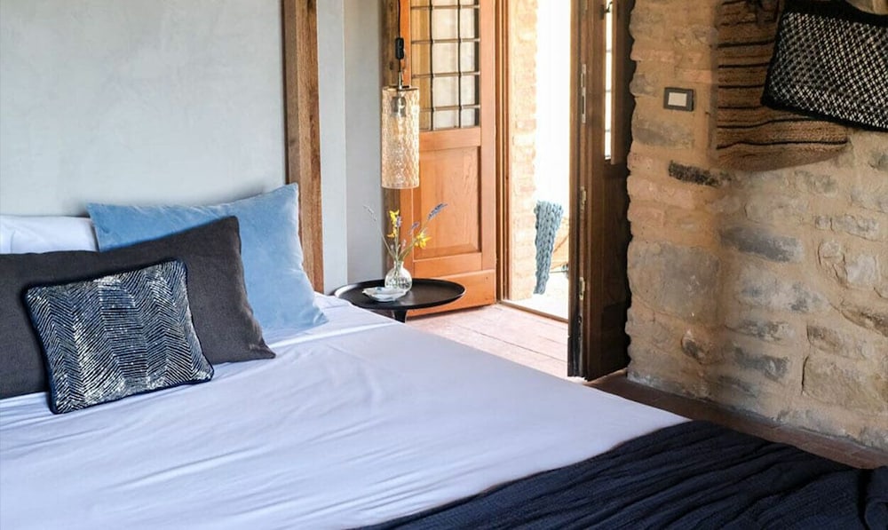 Borgo Castello Panicaglia 14/35