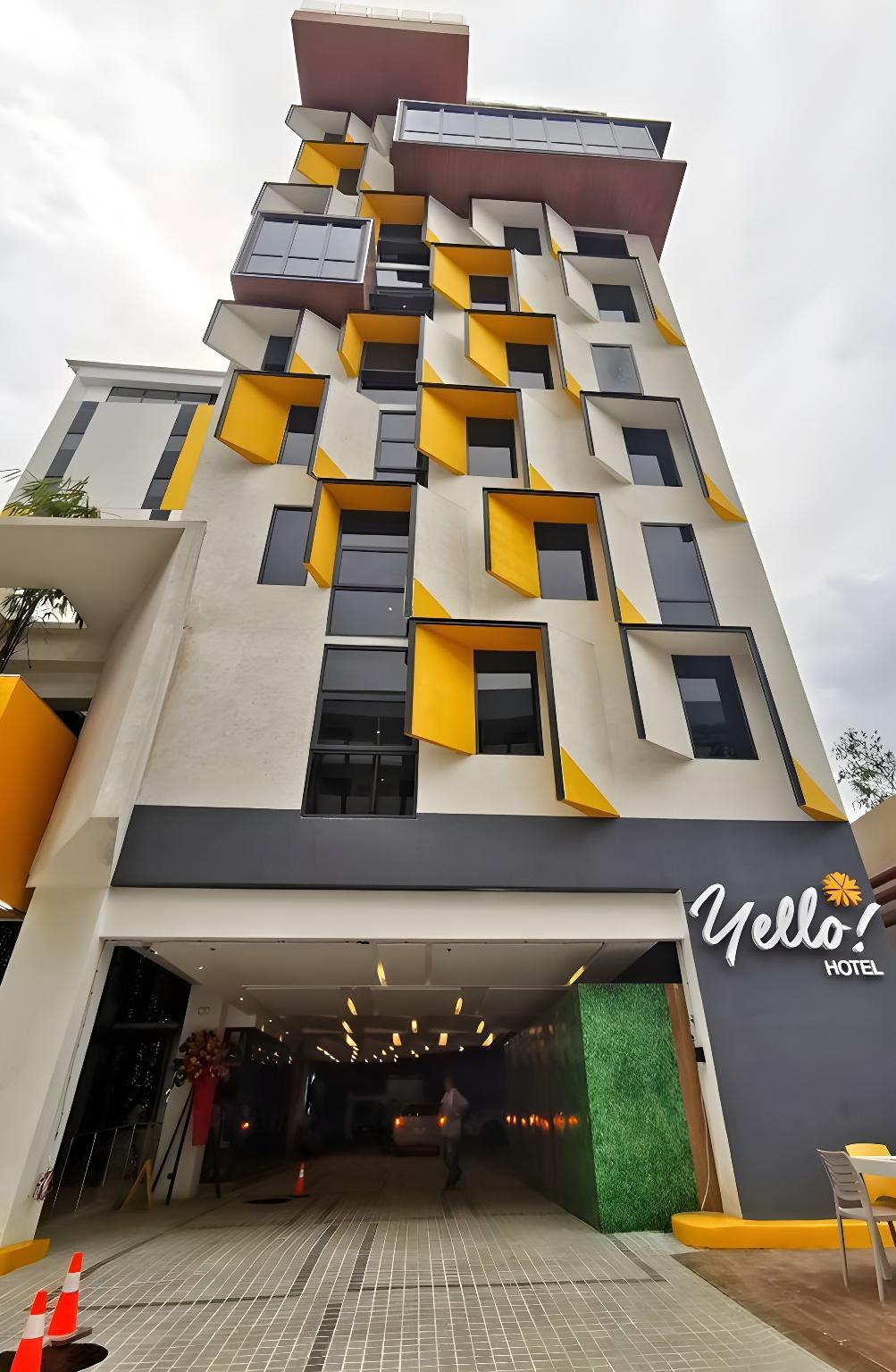 Yello Hotel